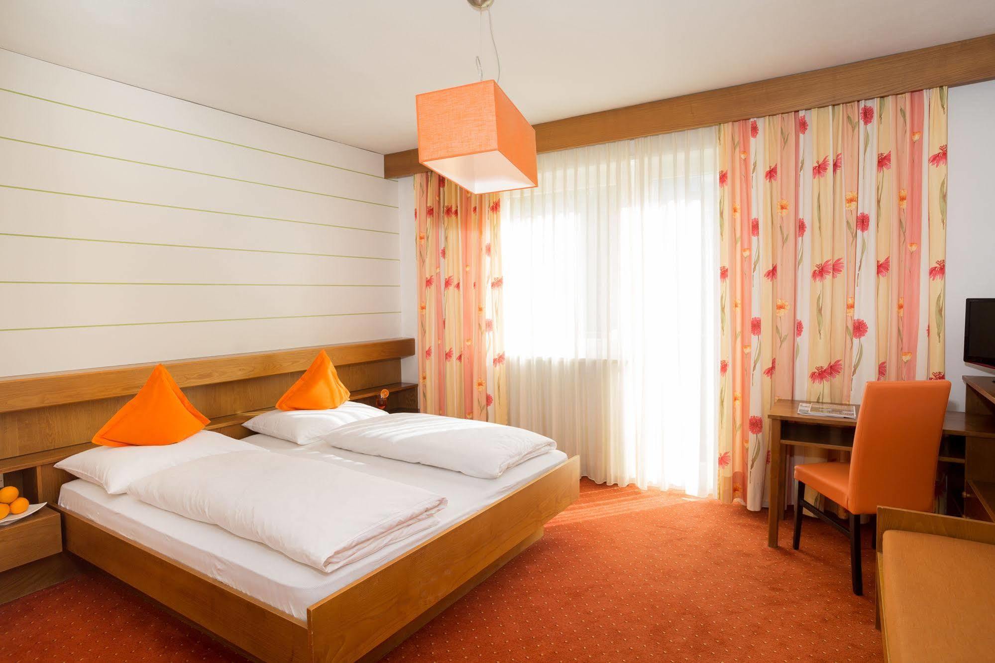 Hotel Gruberhof Merano Dış mekan fotoğraf