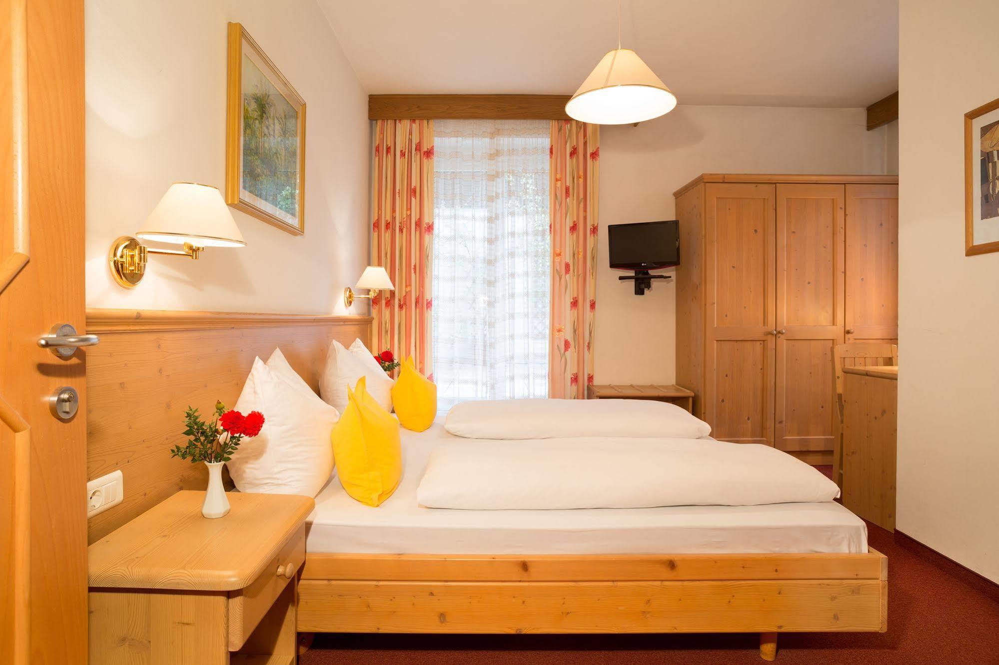 Hotel Gruberhof Merano Dış mekan fotoğraf